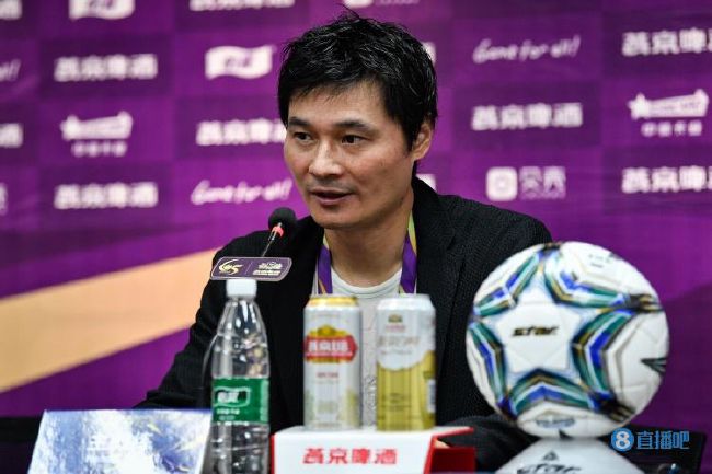 下半场易边再战，第60分钟，帕耶罗左路连续内切到弧顶后远射打高了。